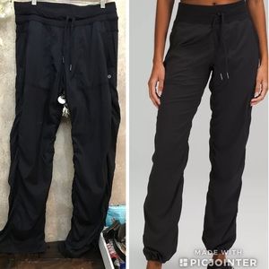 COPY - LULULEMON studio pants size 8 very good condition